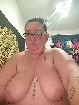 diosacurvy1984 online show from 03.25.26