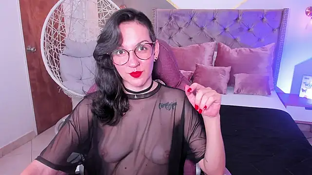 Snapshot of ana_liebert chatting on 02.04.25 ana liebert online show from 02.04.25