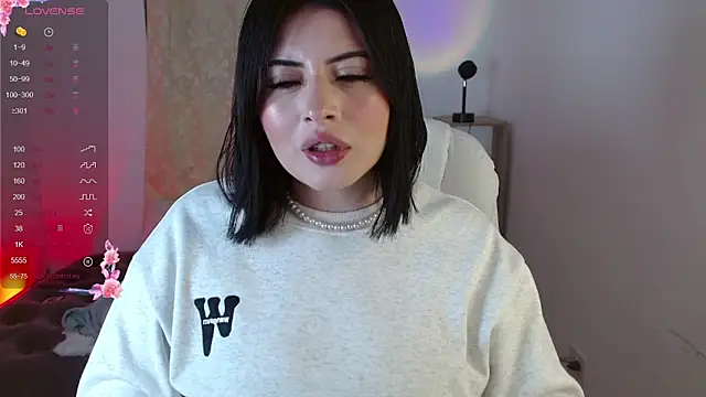 Snapshot of isabella1616 chatting on 02.08.25 isabella1616 online show from 02.08.25