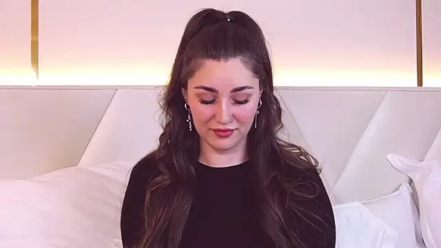 KiraBarlows online show from 03.21.25