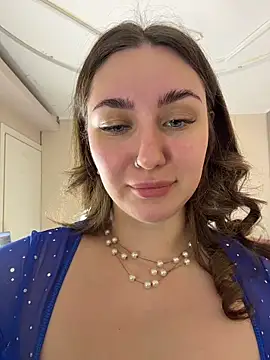 KiraBarlows online show from 02.04.26