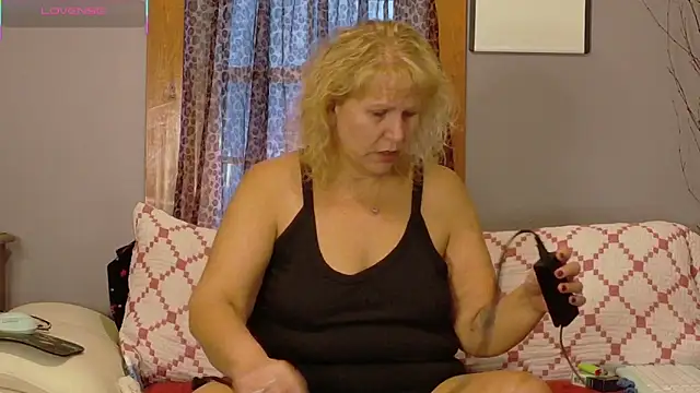 Snapshot of Badgirlpr2 chatting on 02.20.26 Badgirlpr2 online show from 02.20.26