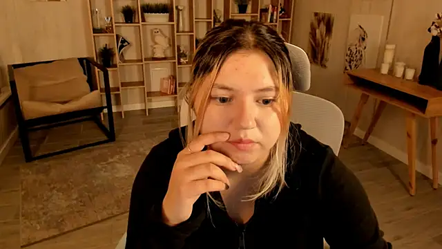 DiaAngell online show from 09.19.25