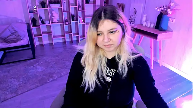 DiaAngell online show from 11.09.25