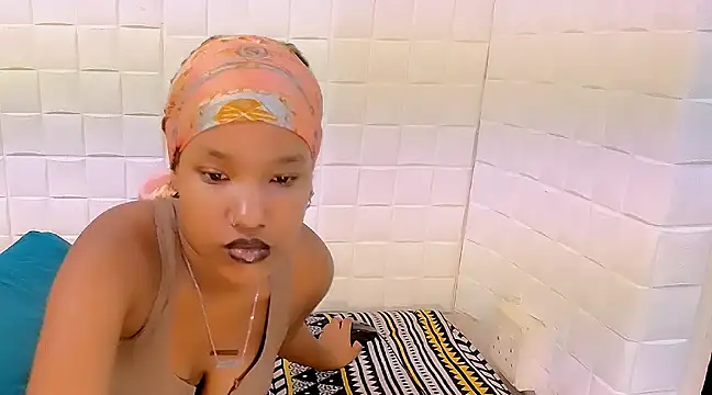 EroticSexyPrada online show from 03.14.25