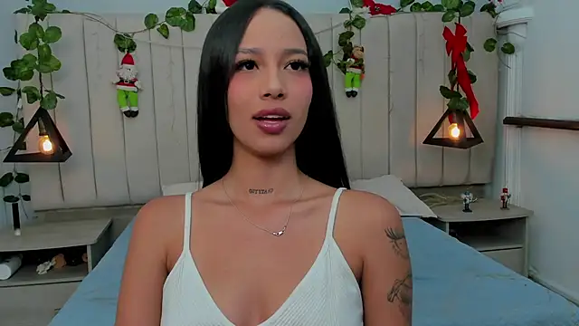 Paulina Lopezz online show from 12.15.25