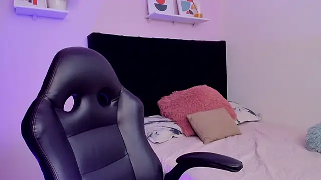 Paulina Lopezz online show from 03.23.26