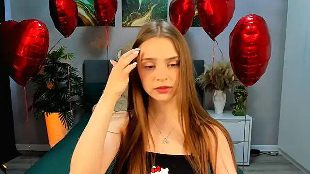 Snapshot of JinxTonks chatting on 02.18.25 JinxTonks online show from 02.18.25