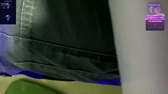 Snapshot of chanentino2 chatting on 02.01.25 chanentino2 online show from 02.01.25