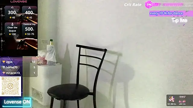 Snapshot of chanentino2 chatting on 11.22.25 chanentino2 online show from 11.22.25