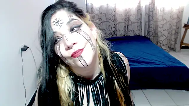 Snapshot of sharonnleon chatting on 10.02.25 sharonnleon online show from 10.02.25