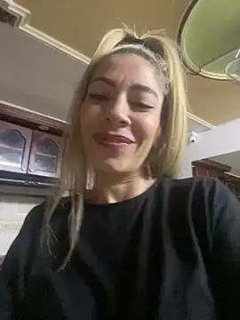 Snapshot of viktoria_davis_ chatting on 01.29.25 viktoria davis online show from 01.29.25