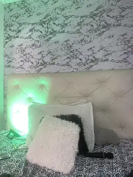 Snapshot of viktoria_davis_ chatting on 02.23.25 viktoria davis online show from 02.23.25