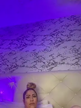 Snapshot of viktoria_davis_ chatting on 02.24.25 viktoria davis online show from 02.24.25