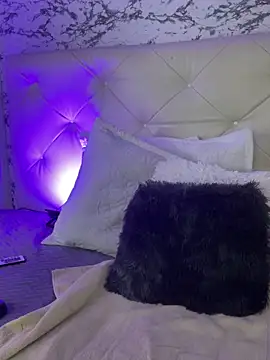 Snapshot of viktoria_davis_ chatting on 02.28.25 viktoria davis online show from 02.28.25