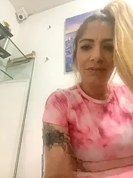 Snapshot of viktoria_davis_ chatting on 09.16.25 viktoria davis online show from 09.16.25