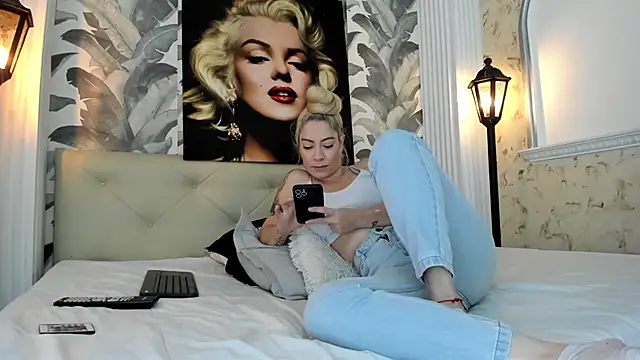 Snapshot of viktoria_davis_ chatting on 06.24.26 viktoria davis online show from 06.24.26