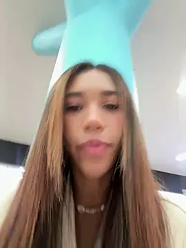 zoe storm online show from 01.30.25