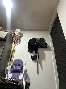 zoe storm online show from 02.15.25