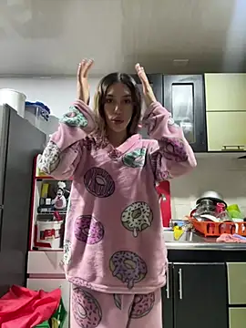 zoe storm online show from 02.28.25