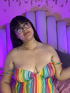 emmagh  online show from 02.10.25