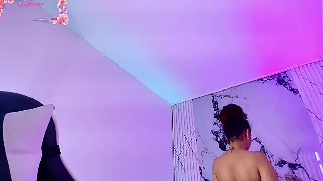 DalayMoore online show from 09.10.25