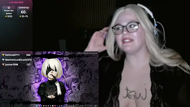 Snapshot of EveBaker04 chatting on 03.04.25 EveBaker04 online show from 03.04.25