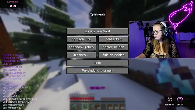 Snapshot of EveBaker04 chatting on 10.11.25 EveBaker04 online show from 10.11.25