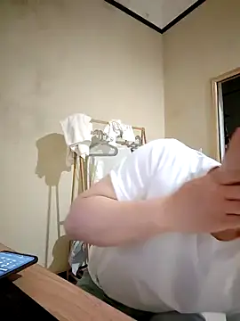 Snapshot of goodboyfcy chatting on 02.12.25 goodboyfcy online show from 02.12.25