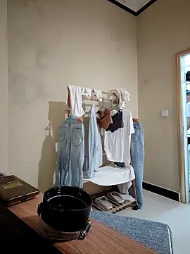 Snapshot of goodboyfcy chatting on 02.15.25 goodboyfcy online show from 02.15.25