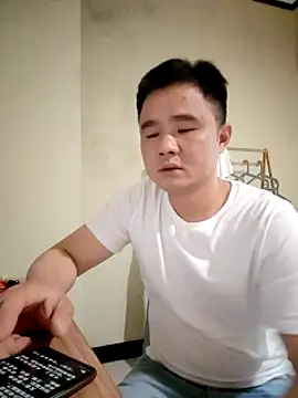 Snapshot of goodboyfcy chatting on 02.18.25 goodboyfcy online show from 02.18.25