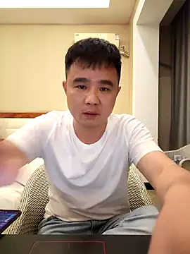 Snapshot of goodboyfcy chatting on 03.04.25 goodboyfcy online show from 03.04.25