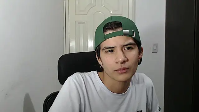 Snapshot of Dha_lia0 chatting on 01.24.25 Dha lia0 online show from 01.24.25