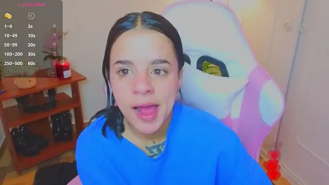 Nicole Foxx  online show from 07.10.26