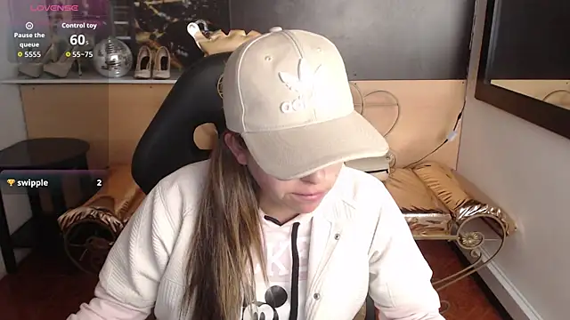 Kitten Cam online show from 10.15.25