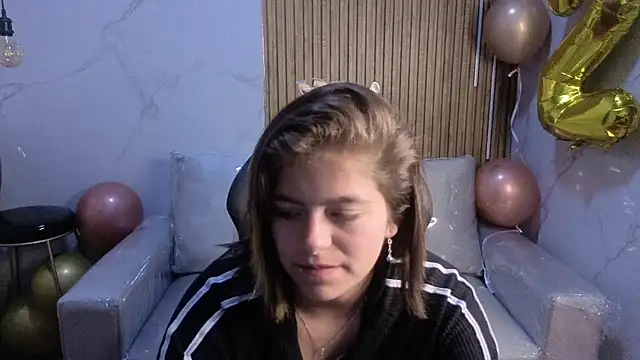 Snapshot of Kitten_Cam chatting on 07.17.26 Kitten Cam online show from 07.17.26