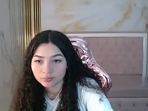 Snapshot of shalon_diaz_s chatting on 03.05.25 shalon diaz s online show from 03.05.25