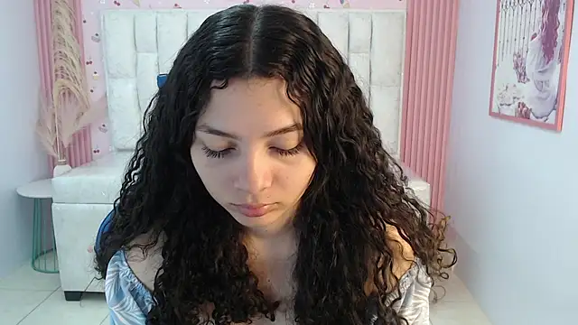 Snapshot of shalon_diaz_s chatting on 09.28.25 shalon diaz s online show from 09.28.25