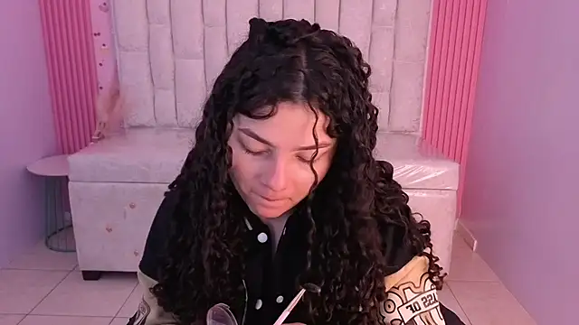 shalon diaz s online show from 02.24.26