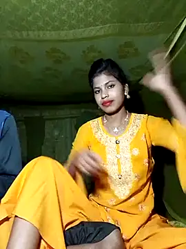 Snapshot of Hot_couple_1 chatting on 03.19.25 Hot couple 1 online show from 03.19.25