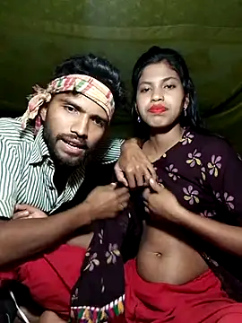 Snapshot of Hot_couple_1 chatting on 03.20.25 Hot couple 1 online show from 03.20.25