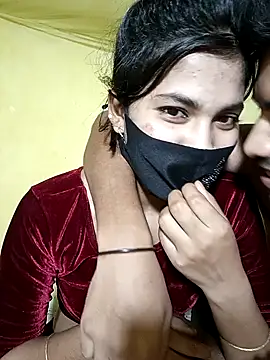 Snapshot of Hot_couple_1 chatting on 10.18.25 Hot couple 1 online show from 10.18.25