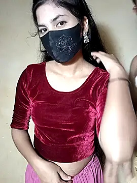 Snapshot of Hot_couple_1 chatting on 10.24.25 Hot couple 1 online show from 10.24.25