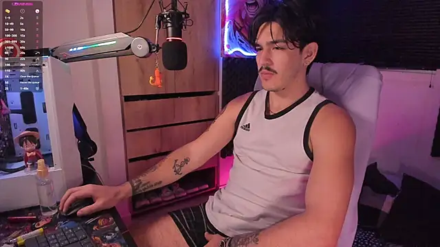 Snapshot of MaasterGerry chatting on 02.04.25 MaasterGerry online show from 02.04.25