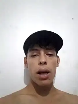 Snapshot of Maicol_Garcia chatting on 02.08.25 Maicol Garcia online show from 02.08.25