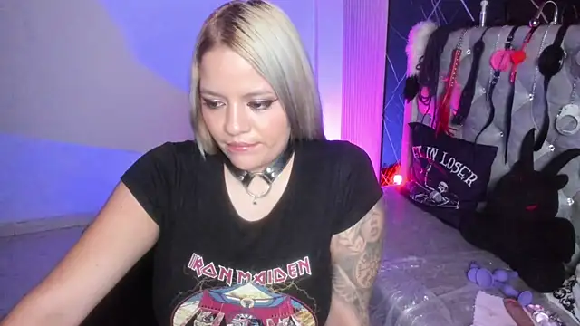 Snapshot of victoria__floyd chatting on 10.27.25 victoria floyd online show from 10.27.25