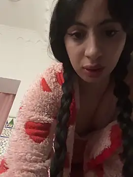 Snapshot of majdolin78 chatting on 02.01.26 majdolin78 online show from 02.01.26