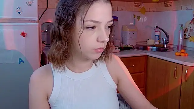 Snapshot of PamBeesly chatting on 02.01.26 PamBeesly online show from 02.01.26