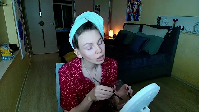 ReginaSparkle online show from 02.27.25