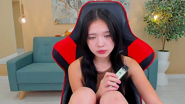 Snapshot of AnneCurtis chatting on 01.27.25 AnneCurtis online show from 01.27.25